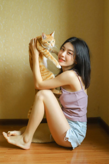 迈开腿吃草莓方法